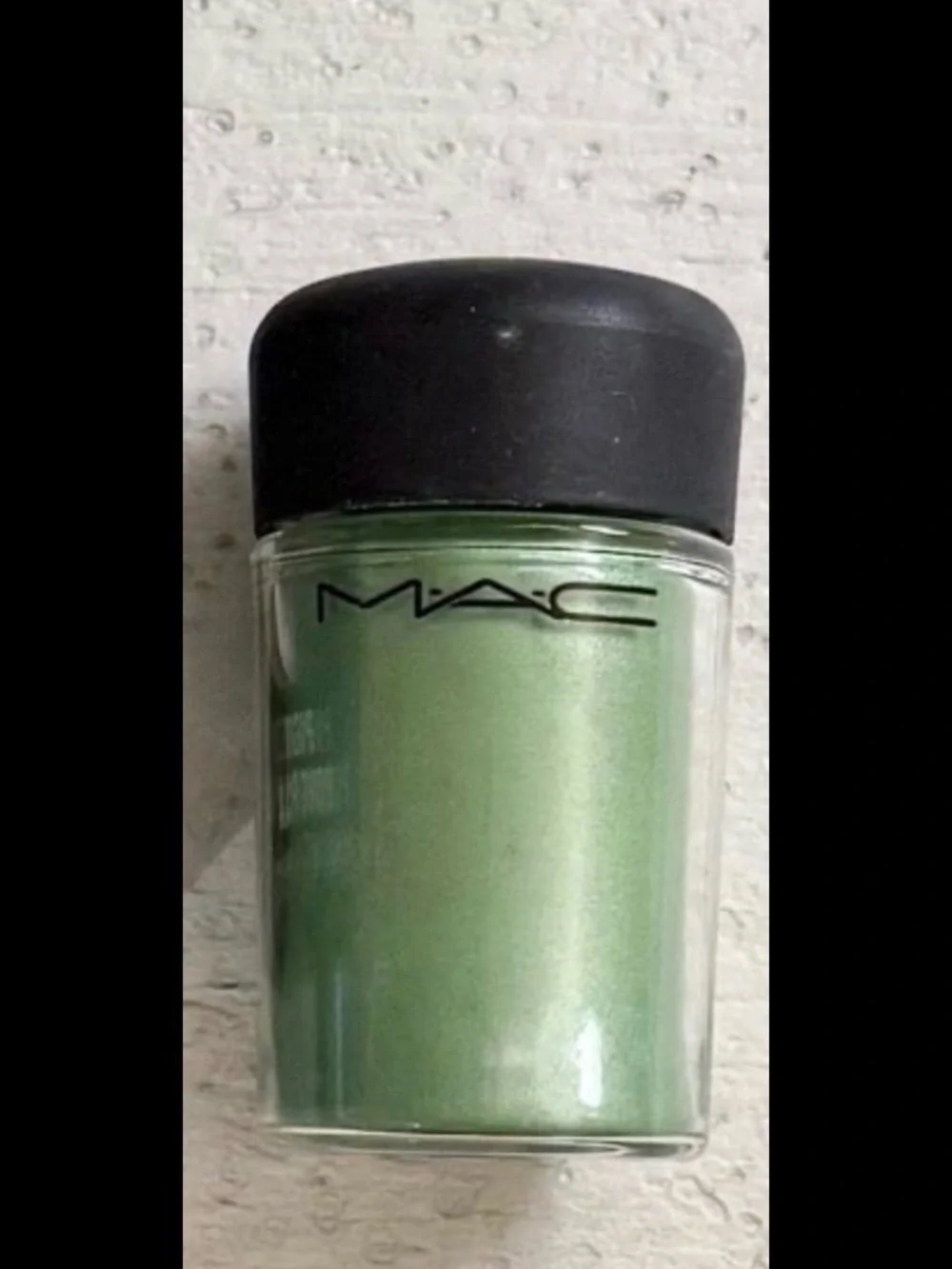 Mac Pigment Powder Iridescent Green Color